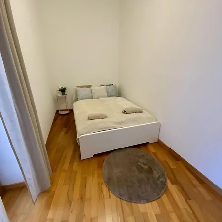 Vera - Old Town, Ac, Balcony Μπρατισλάβα